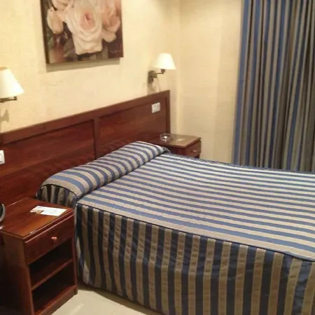 新中心酒店 酒店