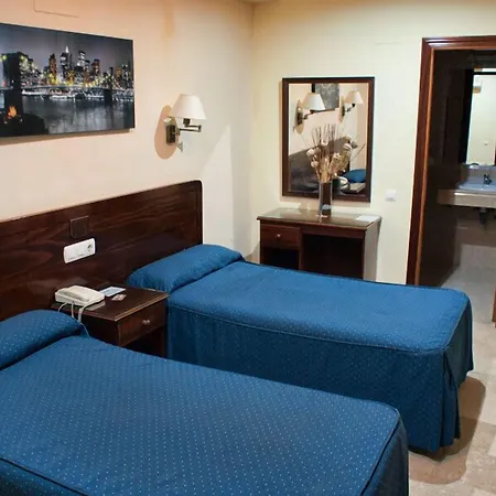 Hotel Nova Centro 2*